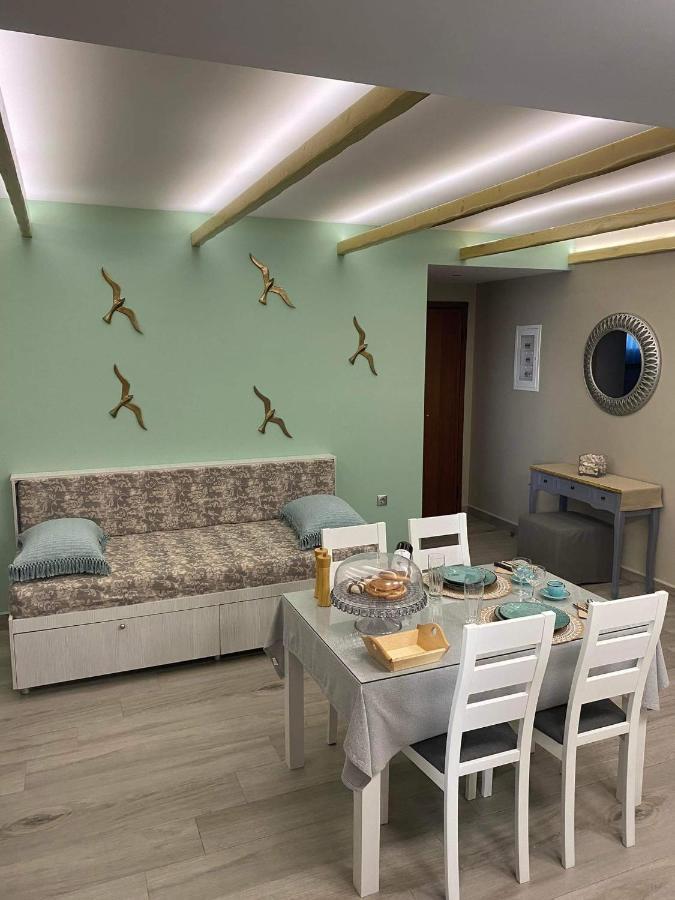 Holiday Center Karpathos Esterno foto